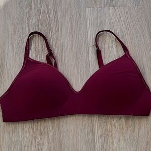 VS T-Shirt Lightly Lined Wireless Bra Size 36C